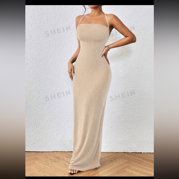 Beach dress - Picture 1 of 2
